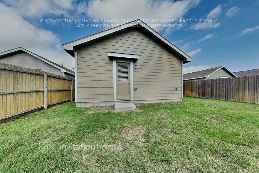 Building Photo - 3018 Wallace Wls Ct