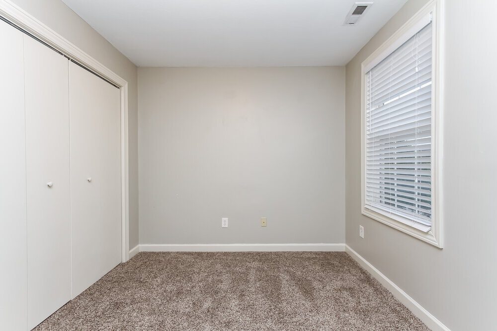 Building Photo - 9718 Rhodes Ln