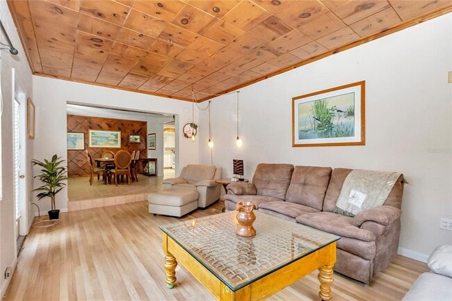 Building Photo - 11636 Osceola Rd