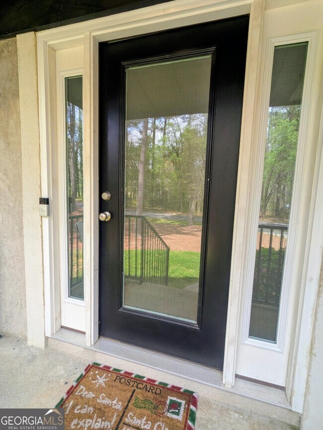 Building Photo - 84 Frontier Rd