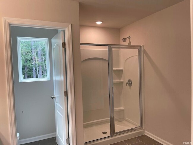 Building Photo - 101 Joneshaven Dr