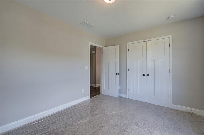 Building Photo - 315 Arbor Cir