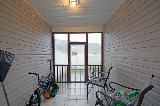 Building Photo - 219 Caldwell Loop