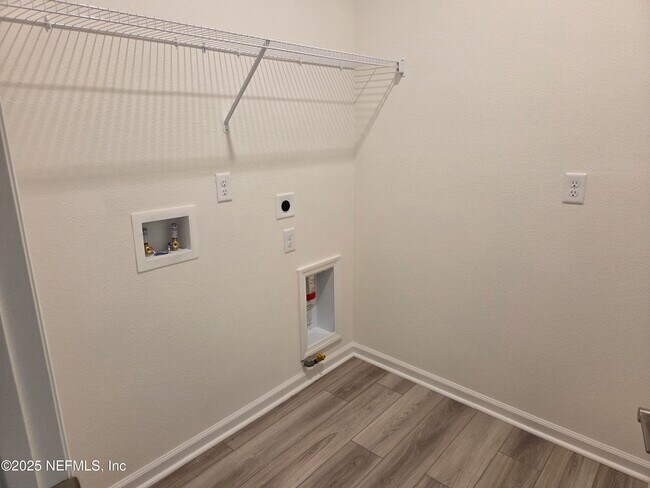Building Photo - 11063 Buckner Ln