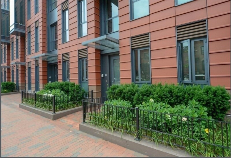 Building Photo - 691 Massachusetts Ave