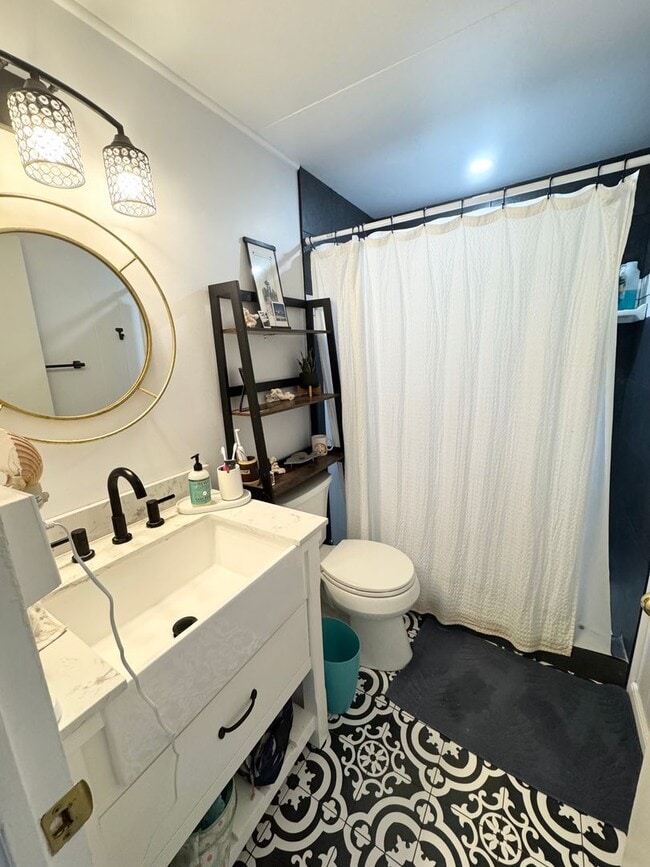 Building Photo - 2 bed, 1 bath in highly desirable Kailua N...