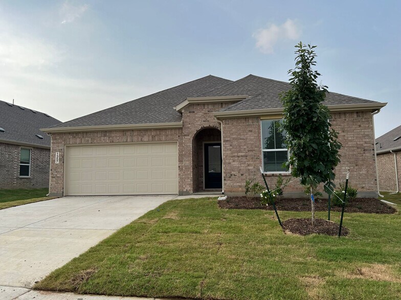 Building Photo - 1357 Rockwell Dr