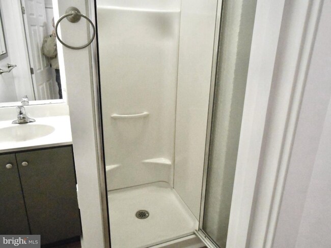 Building Photo - 169 Engle Ln