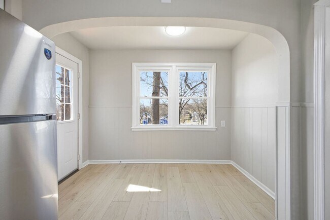 Building Photo - Spacious 4-Bedroom, 1.5-Bath Home with Plenty of Living Space!