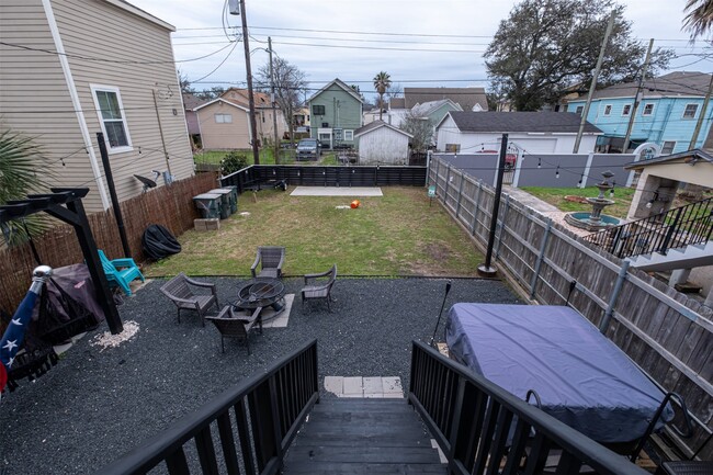 Building Photo - 4017 M Ave