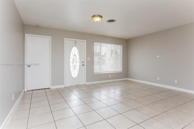 Building Photo - 3611 NW 36th St