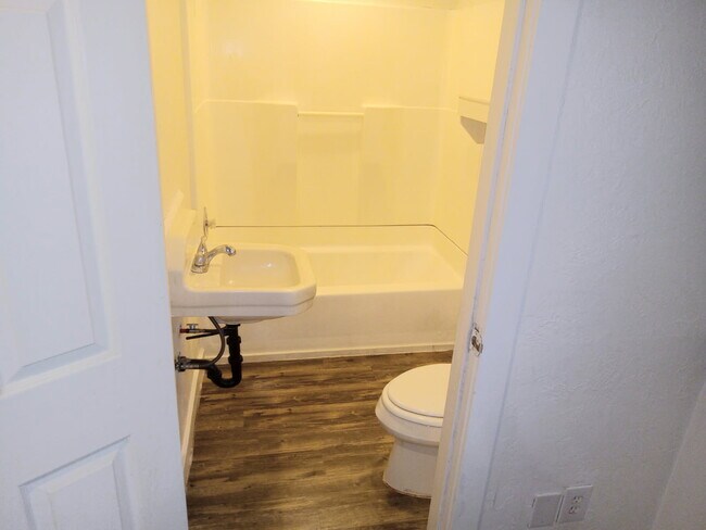 Building Photo - 260 W Antelope Dr