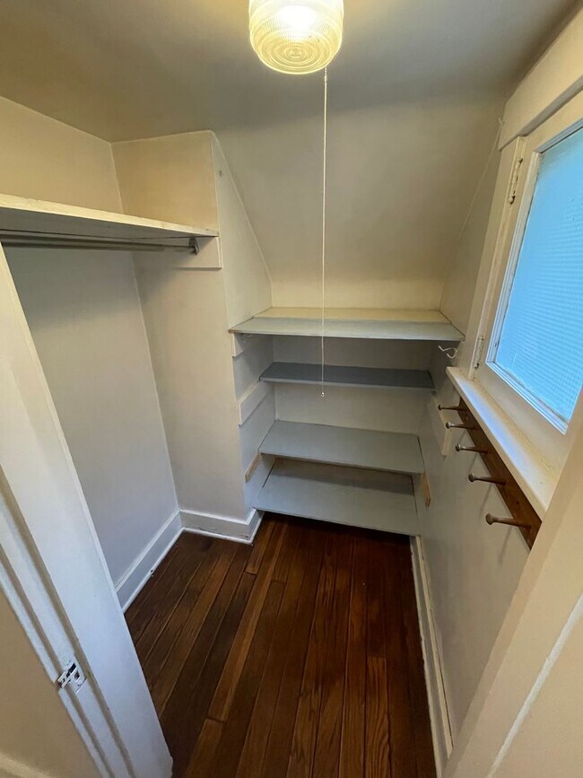 Building Photo - 234-236 Ridge Ave - (26147)