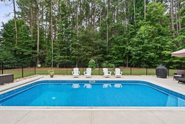 Building Photo - Splendid 4-bedroom, 3-bathroom Harrison Pond home in Pittsboro-- SWIMMING POOL!