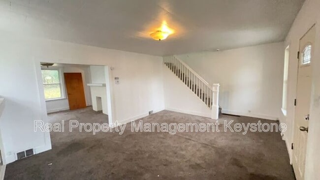 Building Photo - 1026 Mirror St