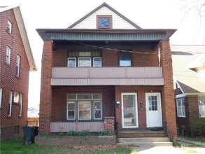 Building Photo - 1158 Brown Ave
