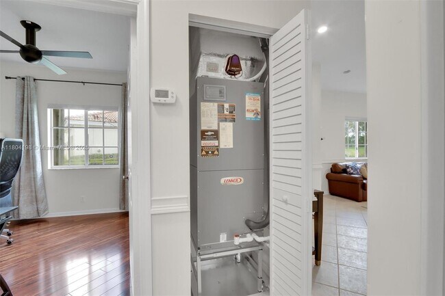Building Photo - 9875 Galleon Dr