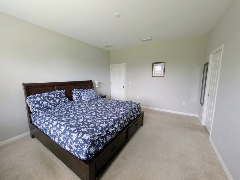 Building Photo - 17171 Anesbury Pl