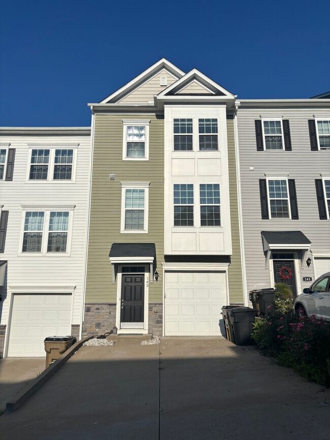 Building Photo - 143 Inlet St