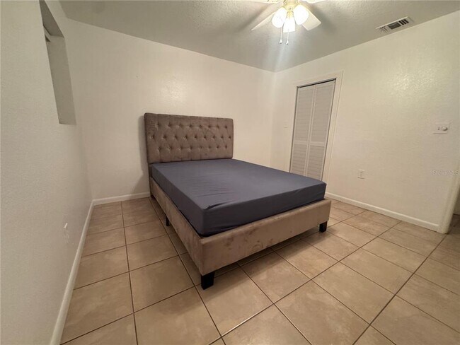 Building Photo - 1031 Mohawk St