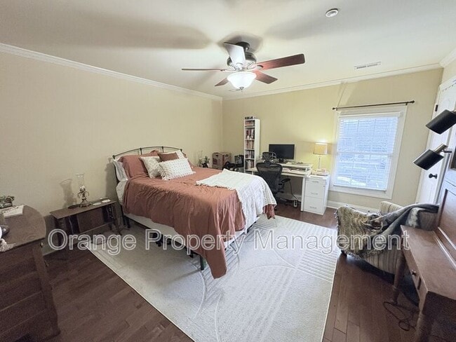 Building Photo - 209 Calhoun St