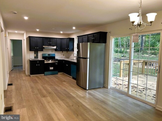 Building Photo - 104 Delphi Rd