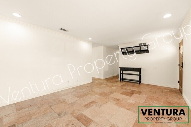 Building Photo - Charming 4-Bedroom  2B- Bath Home in Fillmore!