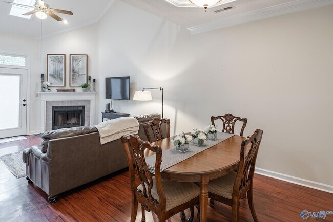 Building Photo - 10028 Meredith Ln SE