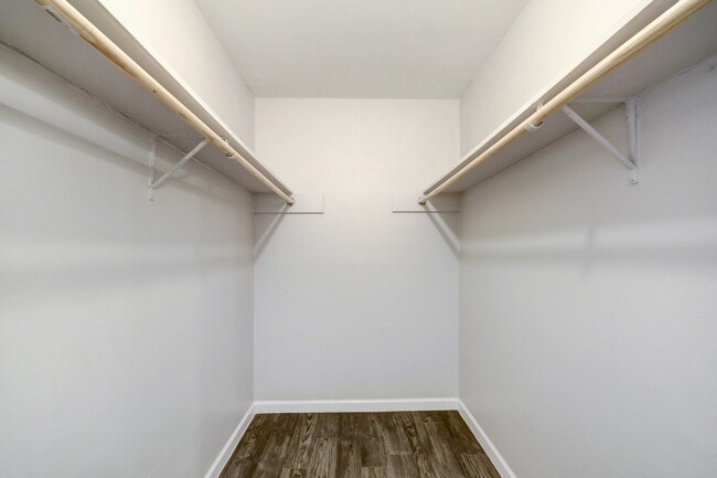 Building Photo - 2322 Dunlavy St