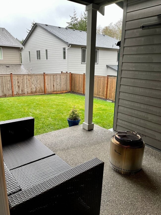 Building Photo - Beautiful New 2-Story Poulsbo Home