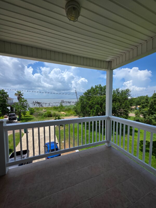 Building Photo - 118 Lakeview Dr