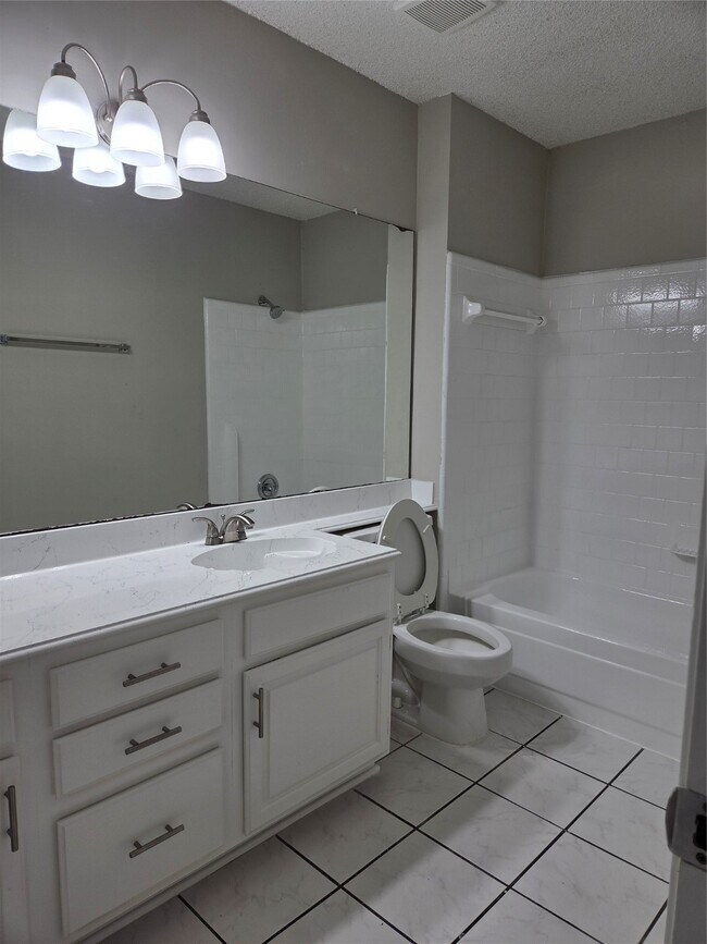 Building Photo - 8715 Rocky Valley Dr