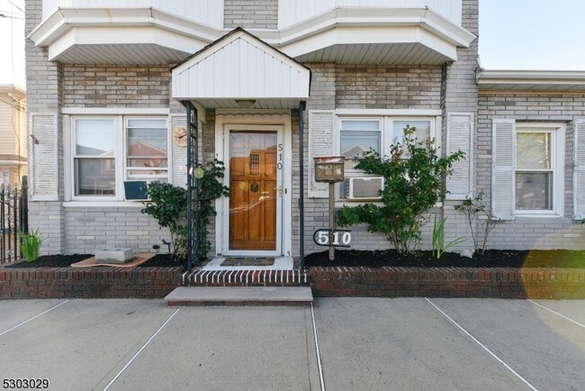 Building Photo - 510 Washington Ave