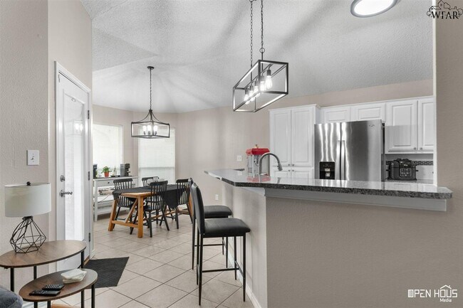 Building Photo - 6036 Van Dorn Dr