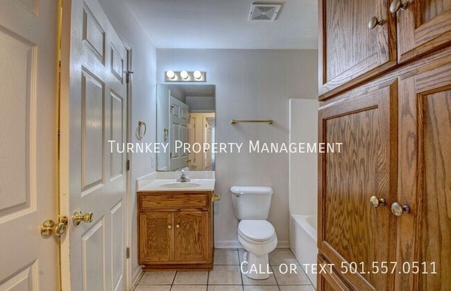 Building Photo - 5565 Springvale Rd