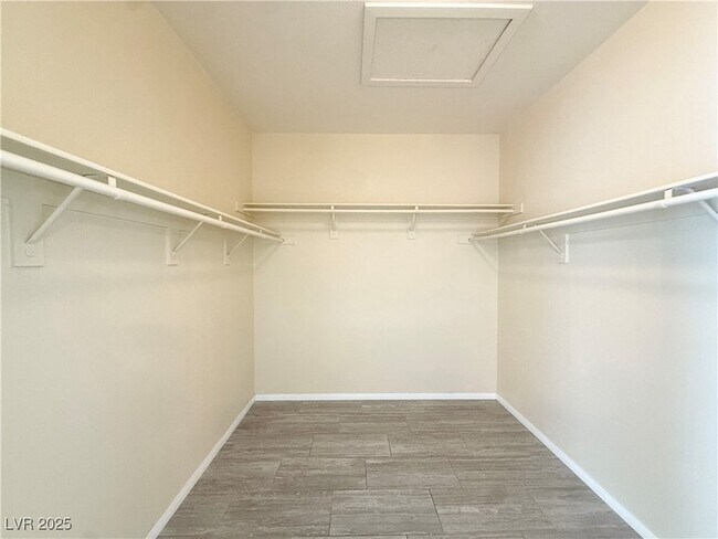 Building Photo - 9289 Mandeville Bay Ave