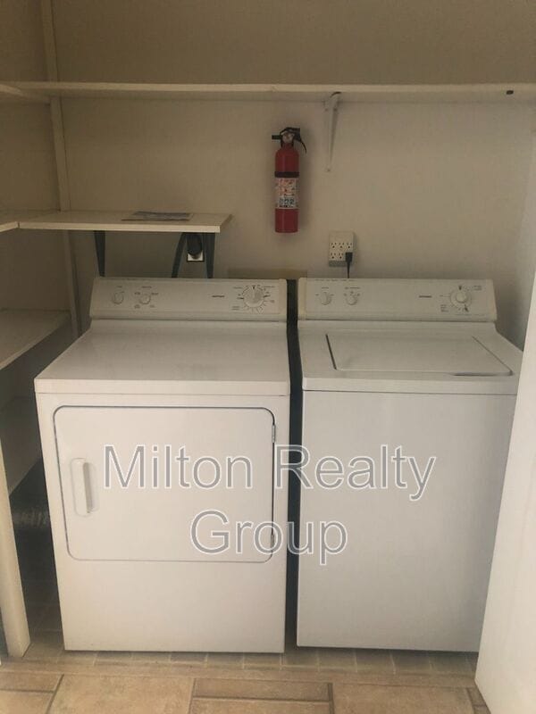 Building Photo - 103 Old Spring Hill Ln