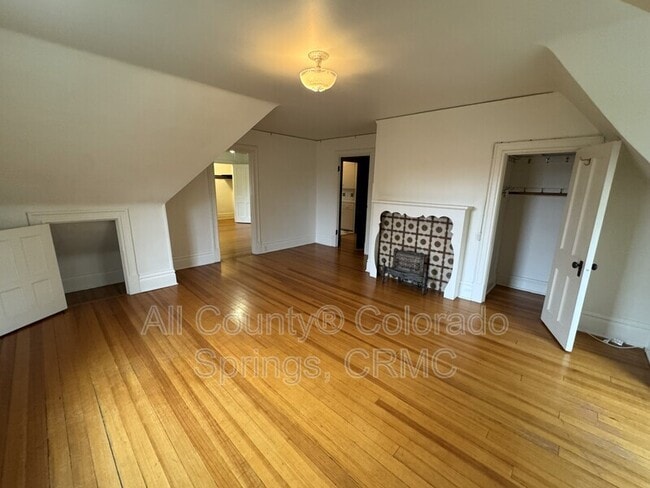 Building Photo - 1238 Wood Ave