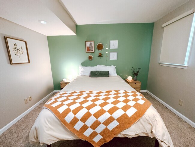 Building Photo - 1408 Highland Trl