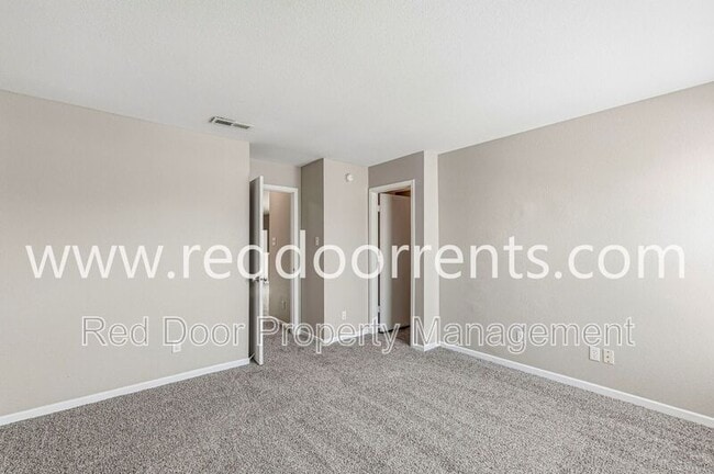 Building Photo - 10227 Cumberland Pointe Blvd