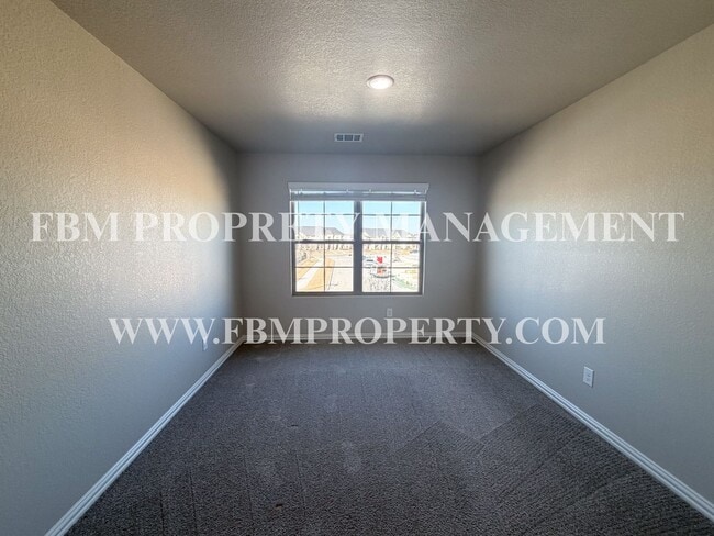 Building Photo - 464 Restoration Rd