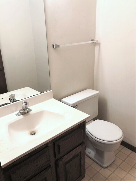 Building Photo - 3009 Cimarron Trl