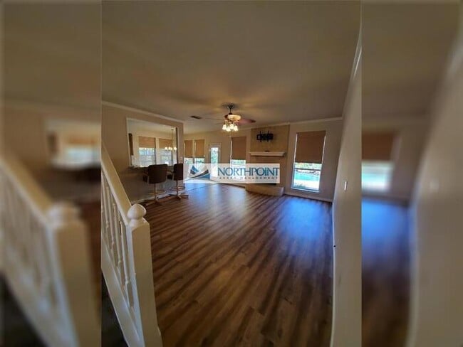 Building Photo - Stunning corner lot home with beautiful po...