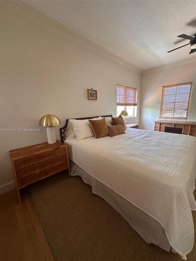 Building Photo - 375 Plymouth Rd