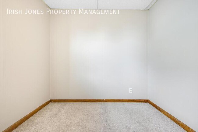 Building Photo - 106 Reiman St