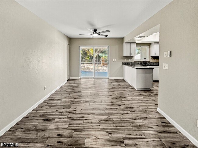 Building Photo - 18660 Miami Blvd