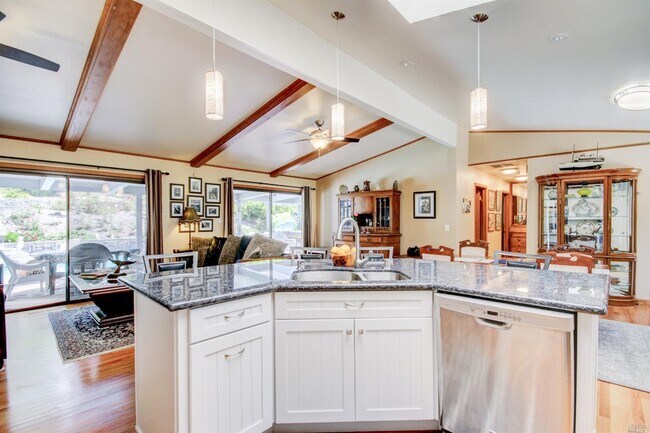 Building Photo - 3340 Terra Linda Dr