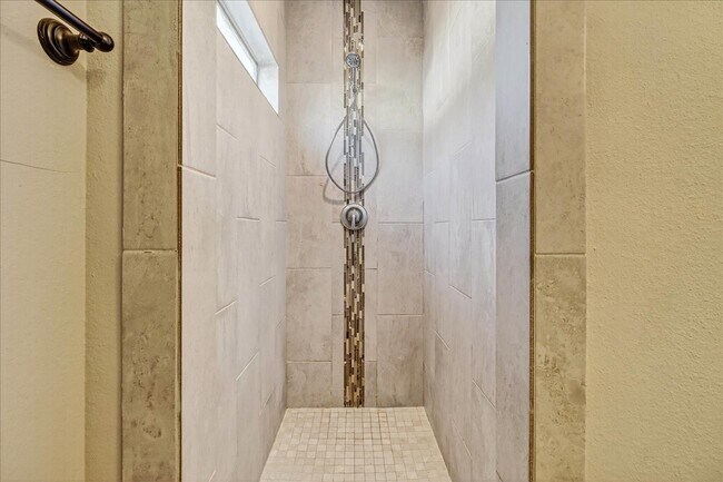 Building Photo - 7237 Lake Tranquility Dr