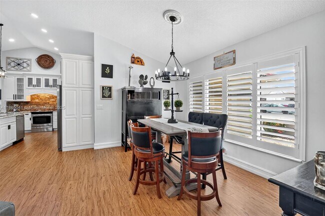 Building Photo - 9505 Majestic Way