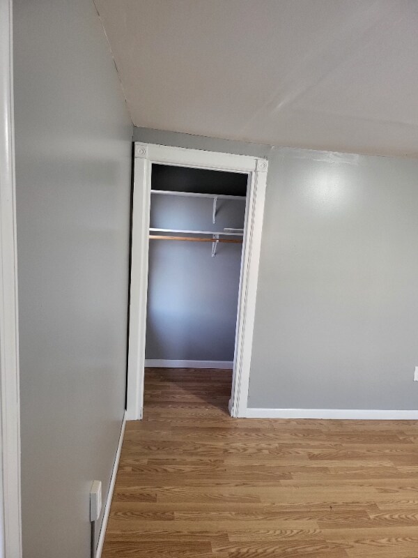 Building Photo - 107 Canaan St